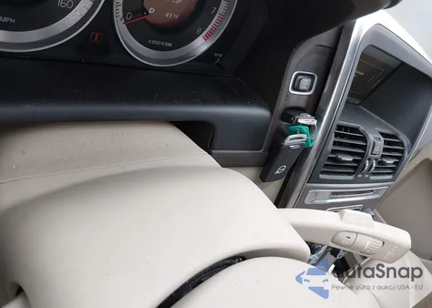 2013 Volvo Xc60 T6/T6 Platinum/T6 Premier Plus/T6 R-Design/T6 R-Design Platinum/T6 R-Design Premier Plus из США, поврежденный, VIN YV4902DZ7D2382630